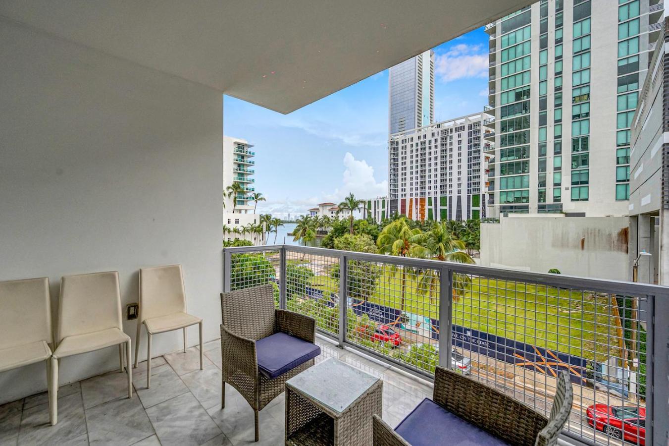 Subtle 2 Bed In Edgewater Near Downtown With Free Parking Daire Miami Dış mekan fotoğraf