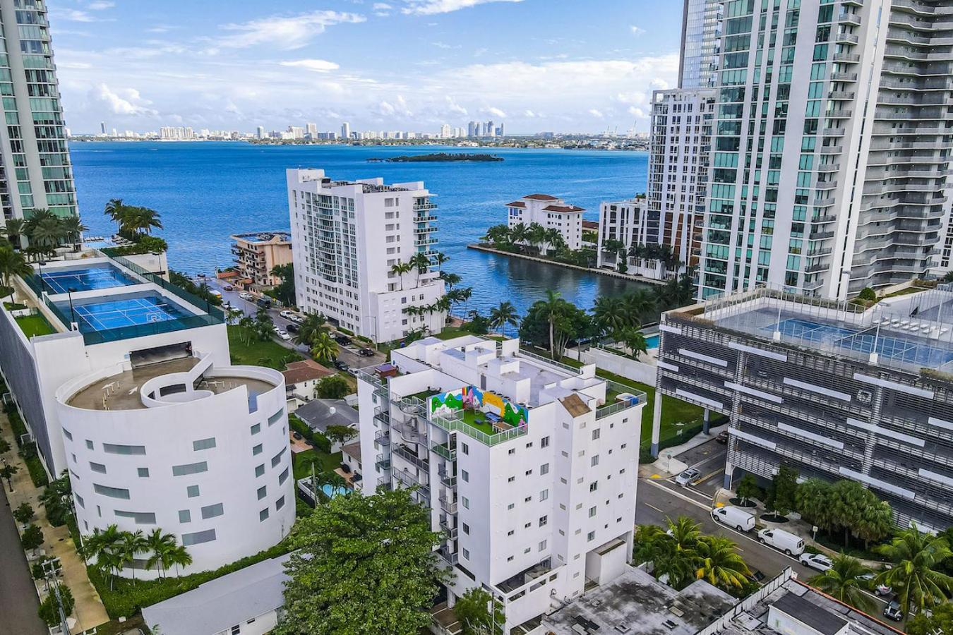 Subtle 2 Bed In Edgewater Near Downtown With Free Parking Daire Miami Dış mekan fotoğraf