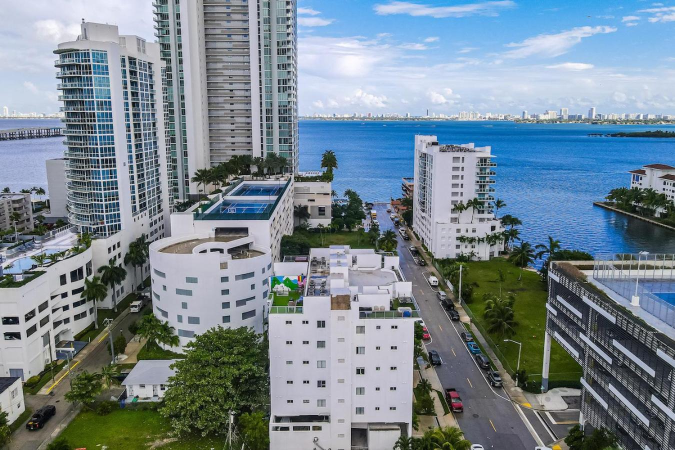 Subtle 2 Bed In Edgewater Near Downtown With Free Parking Daire Miami Dış mekan fotoğraf