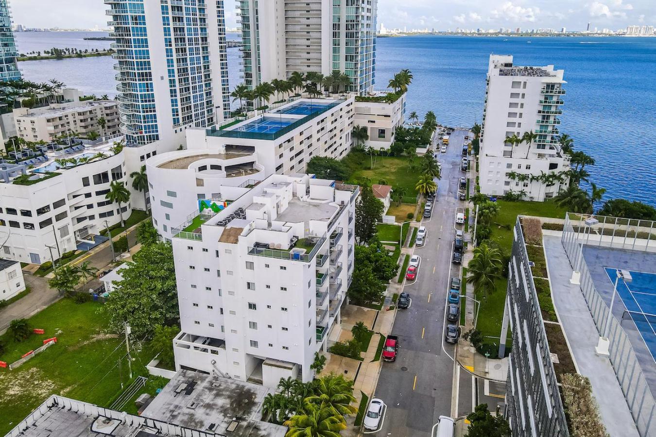 Subtle 2 Bed In Edgewater Near Downtown With Free Parking Daire Miami Dış mekan fotoğraf